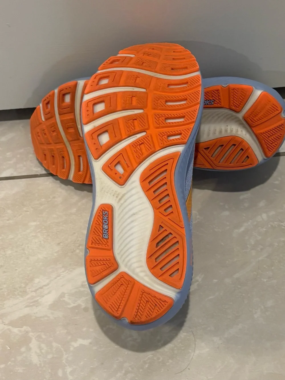 Nike Light Gray and Orange Men's Running Sneakers